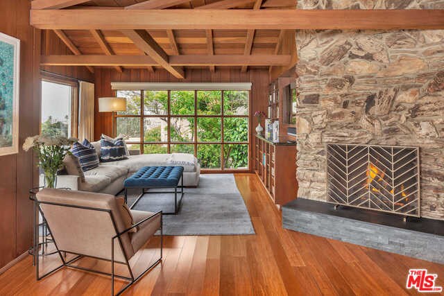 Foto del edificio - 611 Gould Terrace