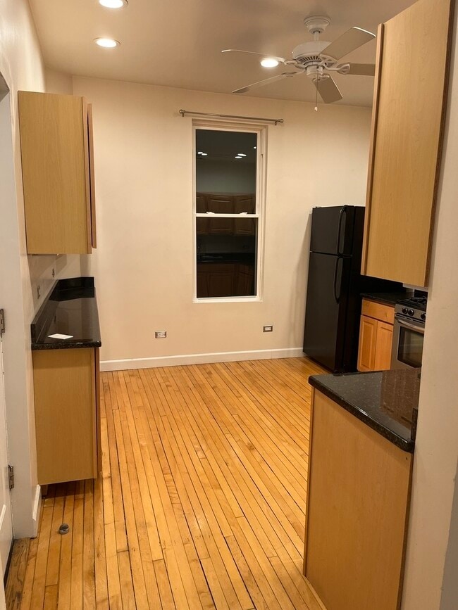 Foto del edificio - 1638 N Washtenaw Ave