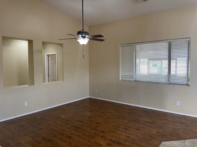 Building Photo - 8832 W Midway Ave