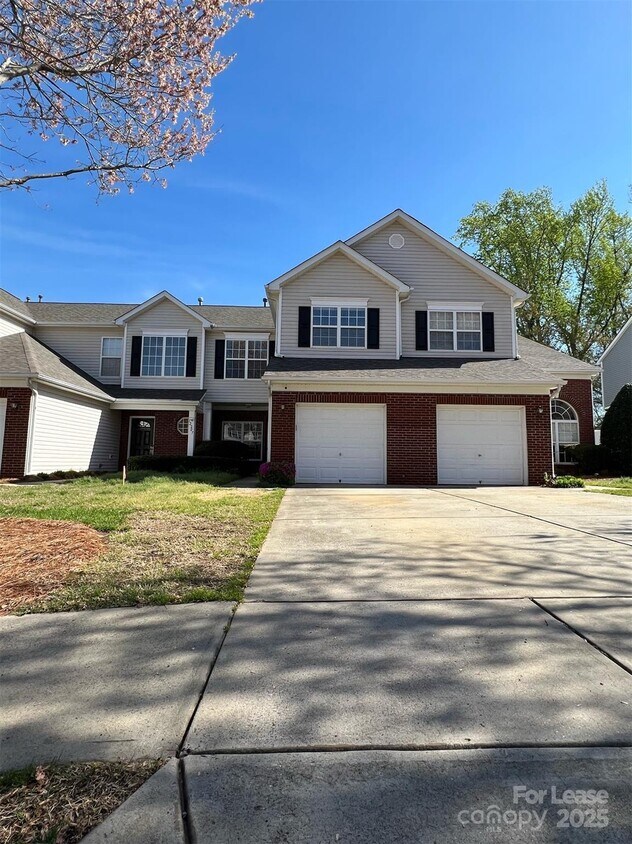 Foto principal - 12211 Stratfield Pl Cir