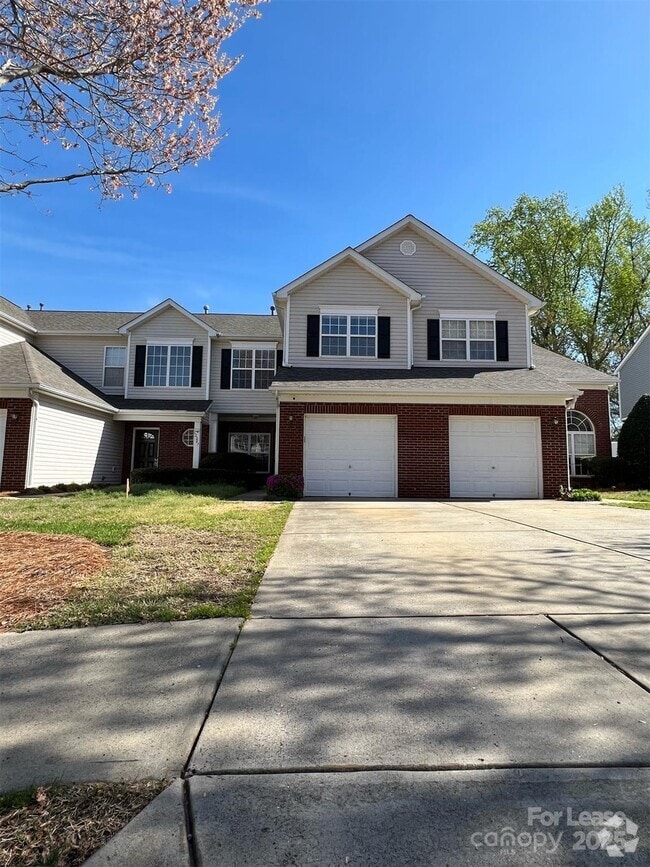 Building Photo - 12211 Stratfield Pl Cir