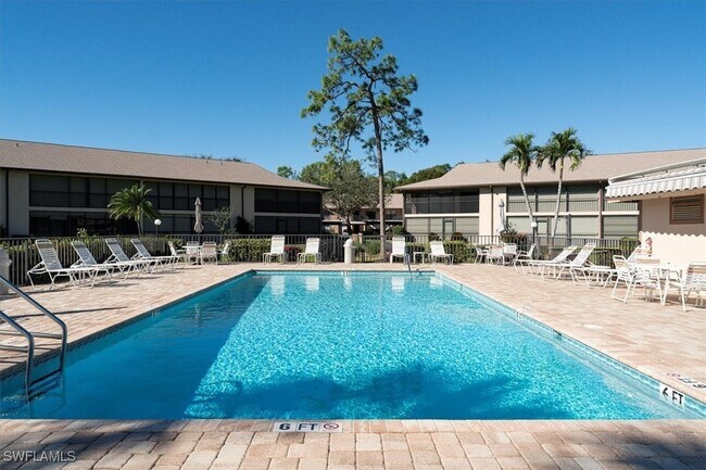 Foto del edificio - 244 Pebble Beach Cir