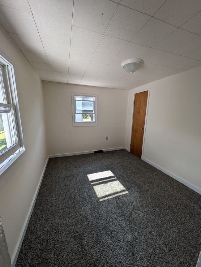 Building Photo - 2128 College Ave