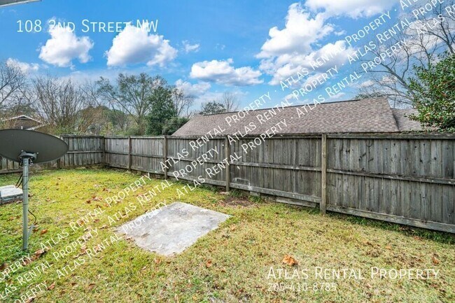 Foto del edificio - 108 2nd St NW