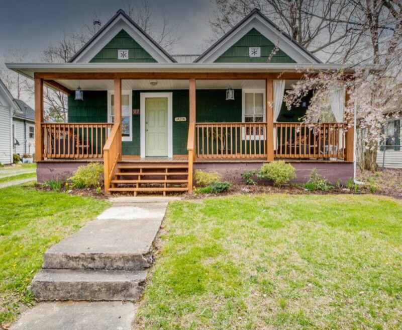 Primary Photo - 117 W Poplar St