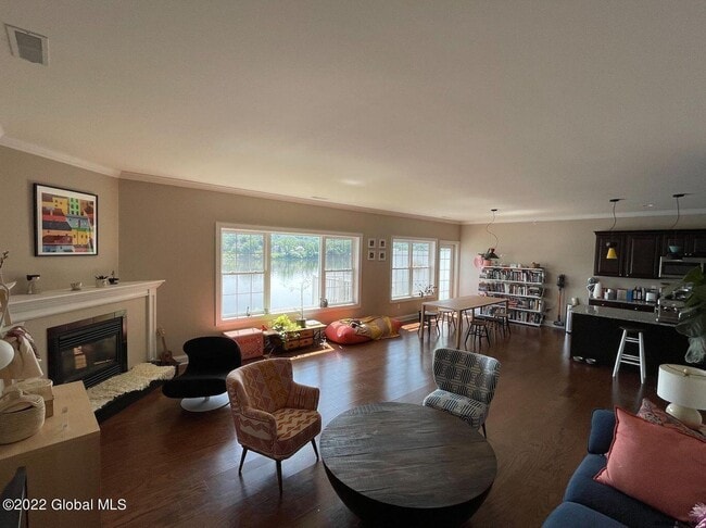 Building Photo - 10302 Admiral's Walk Dr
