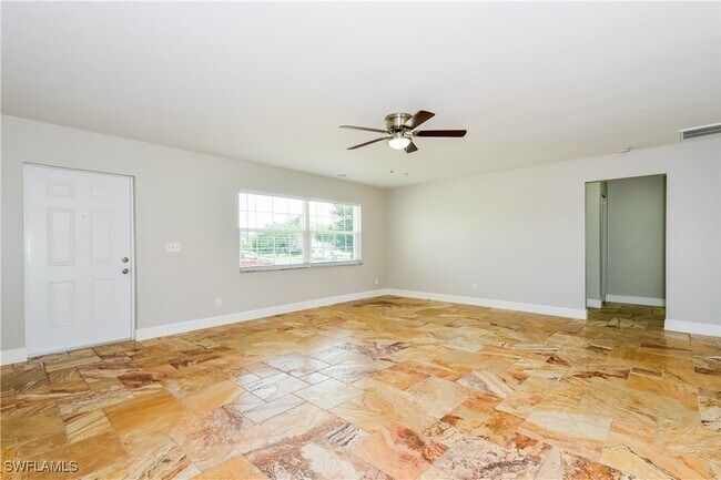 Foto del edificio - 1326 SW 10th Pl