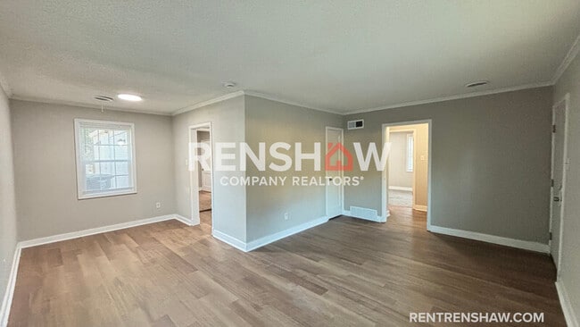 Building Photo - 1911 Quinn Ave