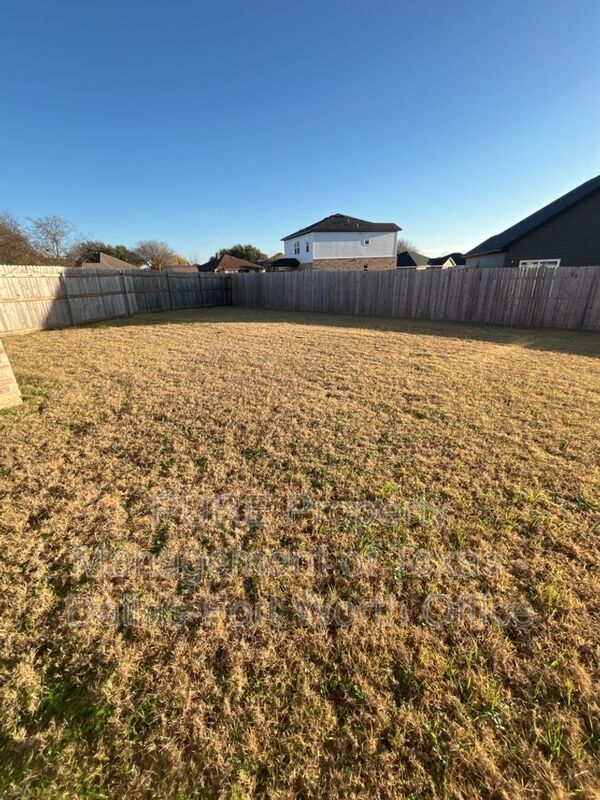 Foto del edificio - 509 Mast Ct