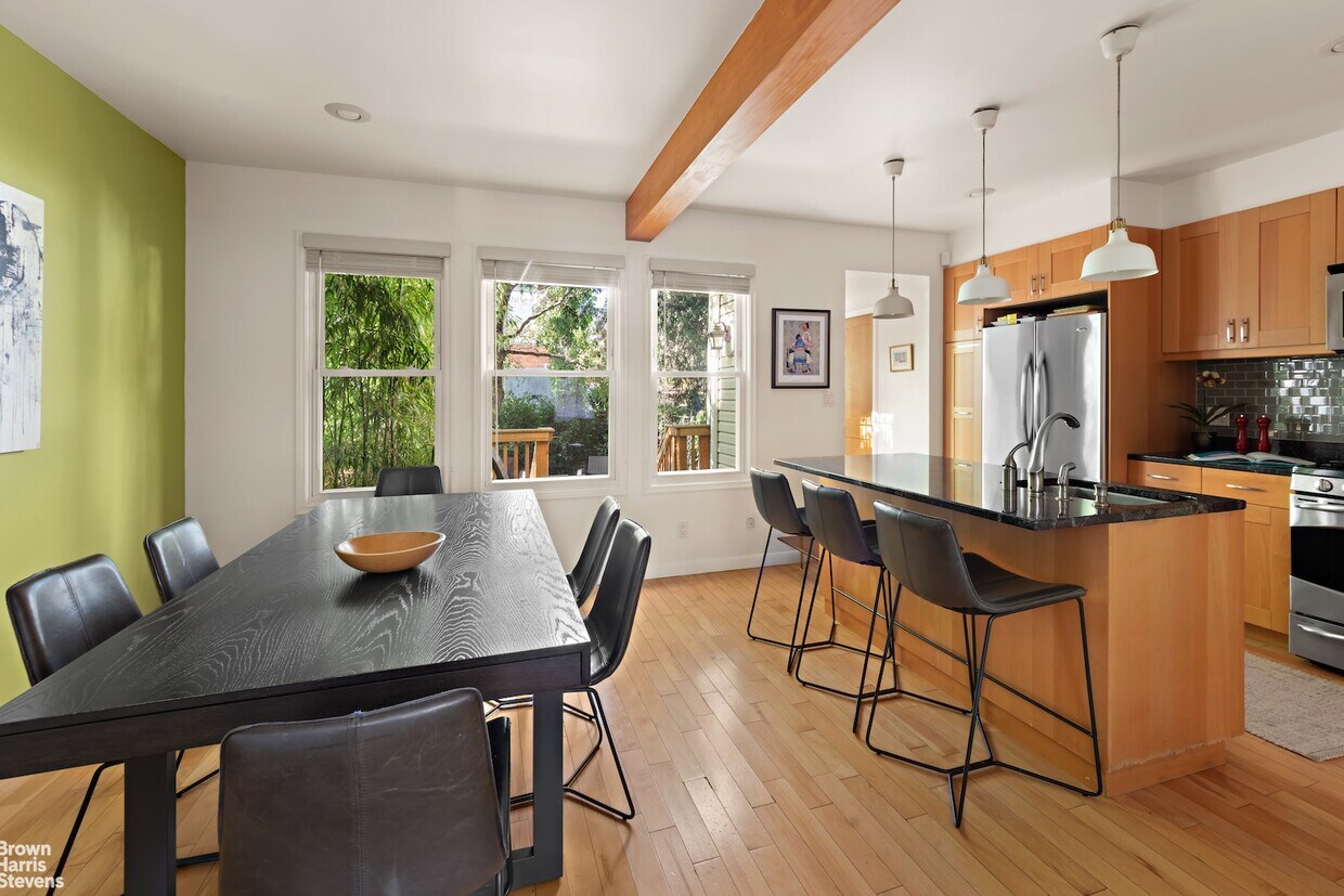 485 Humboldt St Unit TRIPLEX, Brooklyn, NY 11222 Apartment for Rent