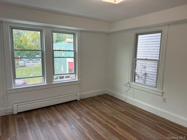 Building Photo - 245 Hudson St