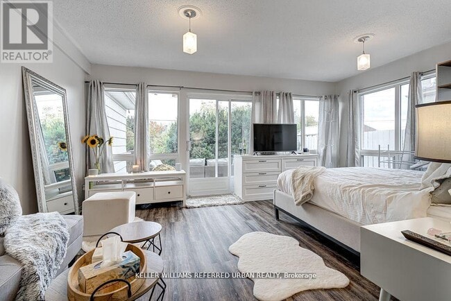 Building Photo - 707 Annland St