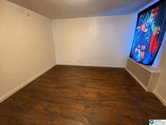 Foto del edificio - 937 W Turner St