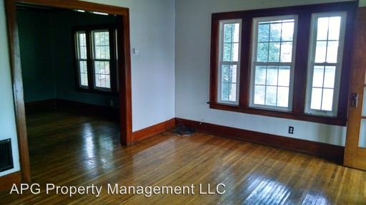 Building Photo - 219 Baycliff Dr
