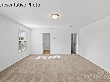 Foto del edificio - 10003 Travis Floyd Ln