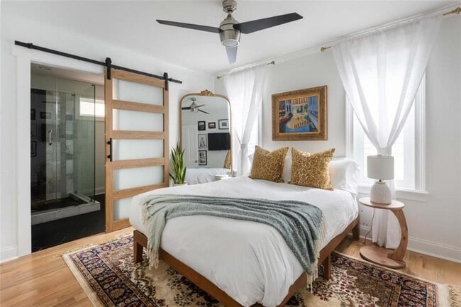 Building Photo - 467 Stovall St SE