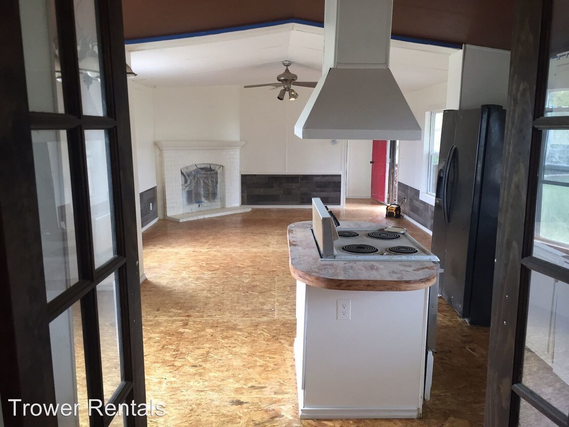 Foto principal - 2 br, 2 bath House - 7720 W 26th