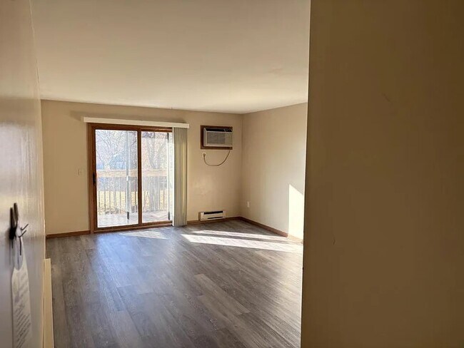 Foto del edificio - Sunrise Valley Trails Apartments