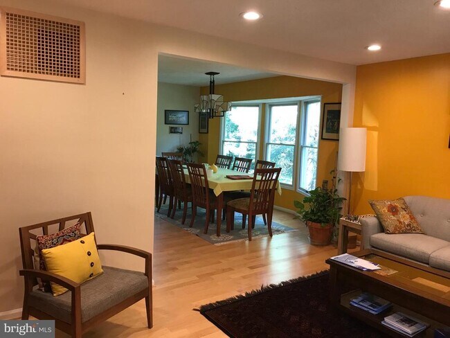 Building Photo - 11637 Quail Ridge Ct