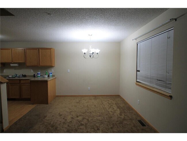 Foto del edificio - 14975 Pinto Ln