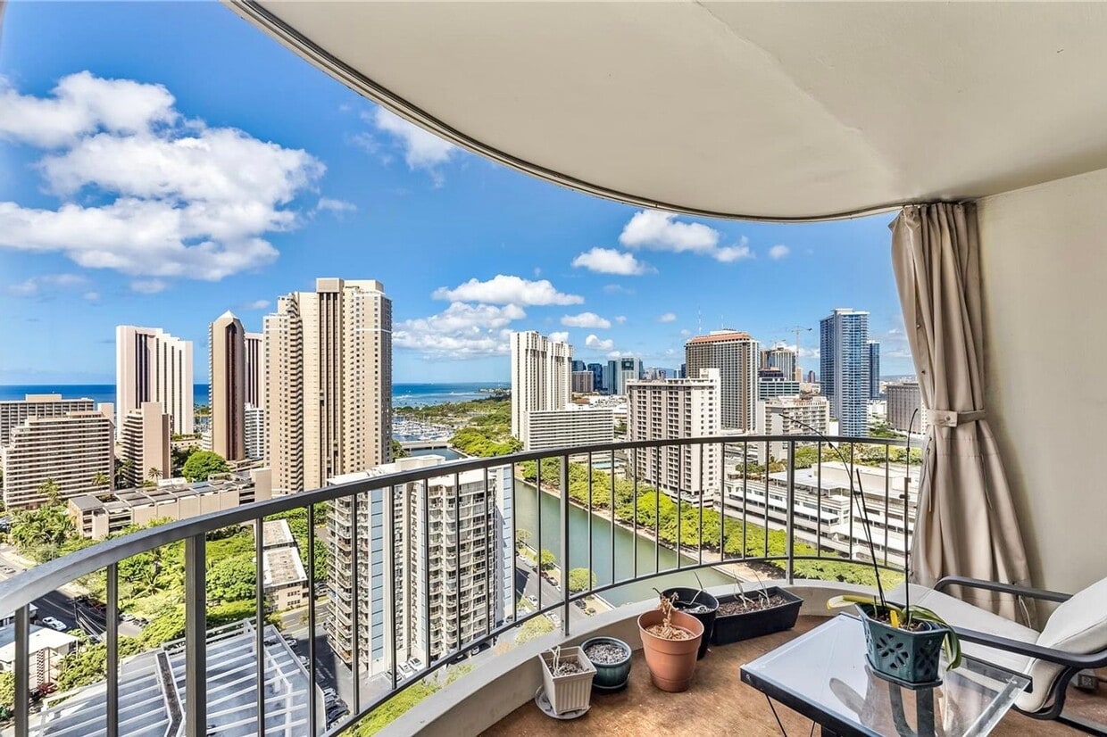 Great Location Awesome View and Amenities | 2-Bed 2-Bath 1-Parking - Great Location Awesome View and Amenities | 2-Bed 2-Bath 1-Parking