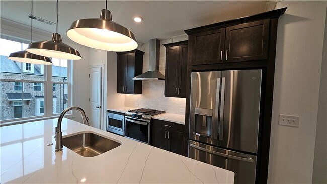 Building Photo - 1651 Wellborn Walk