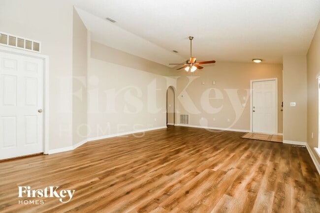 Building Photo - 3134 Whispering Trails St