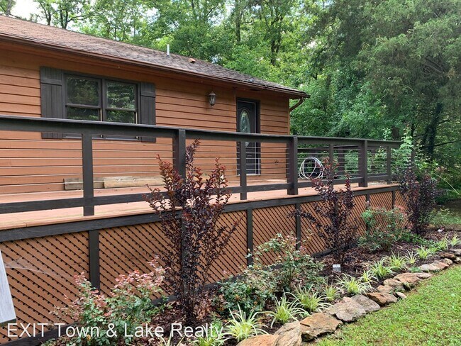 Building Photo - 2 br, 2 bath House - 112 Poplar Creek Rd