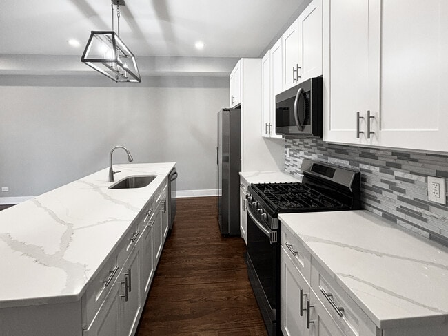 Foto del edificio - 1634 W Cermak Rd