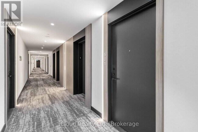 Photo du bâtiment - 220 Missinnihe Way