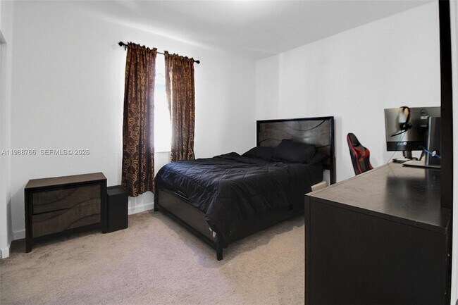 Foto del edificio - 1382 SE 26th Rd