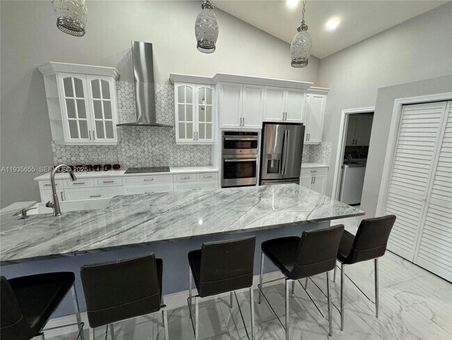 Foto del edificio - 652 W Palm Aire Dr