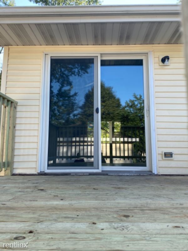 Foto del edificio - 4 br, 2 bath House - 1043 N Wood St