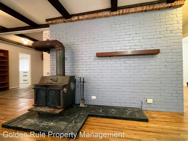 Foto del edificio - 3 br, 2 bath House - 1220 Madison Ave