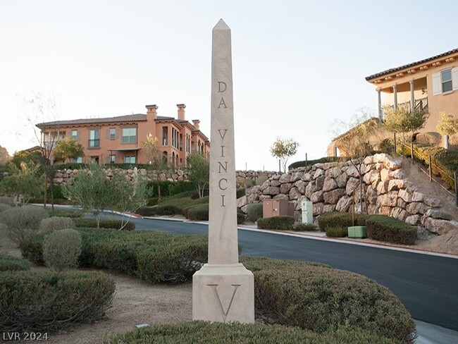 Building Photo - 21 Via Visione