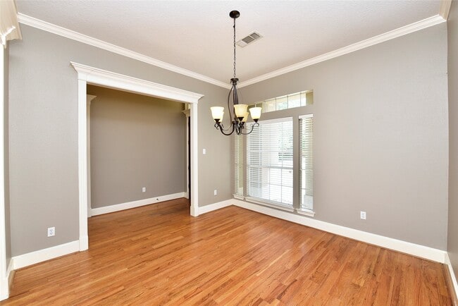 Building Photo - 5830 Hornwood Dr