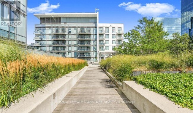 Photo du bâtiment - 55 Ann O'Reilly Rd