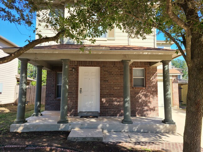 Building Photo - 155 Arrow Oaks