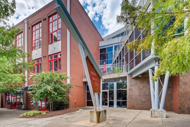 Foto del edificio - 572 Edgewood Ave NE