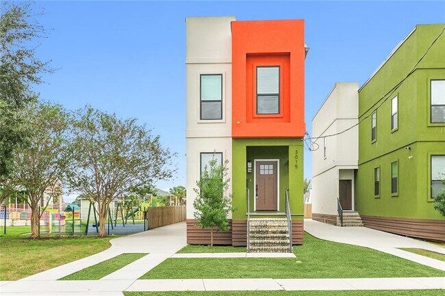Foto del edificio - 3015 Wall Blvd