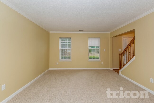 Building Photo - 7906 Kingston Dr