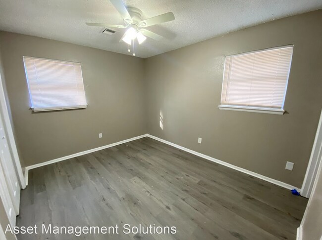 Building Photo - 3 br, 2 bath House - 1803 Fox Avenue