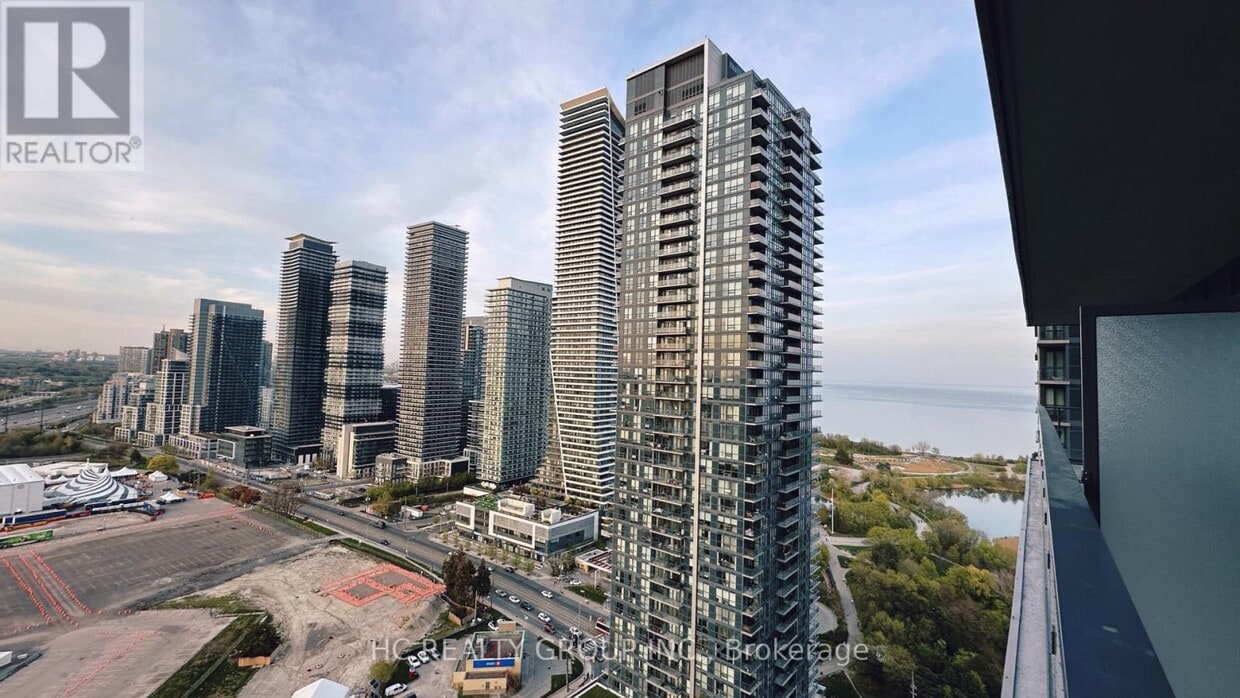 Photo principale - 2220-2220 Lake Shore Blvd W