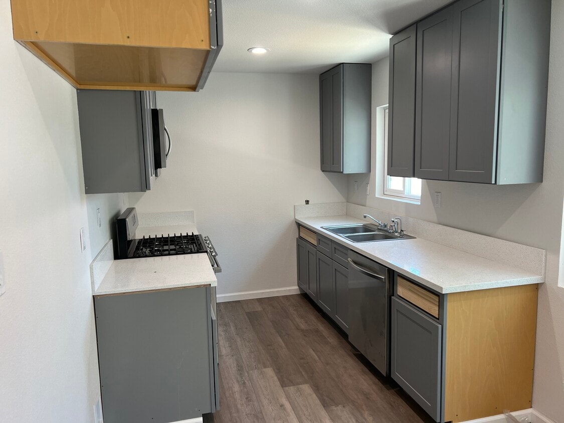 6166 Kingman Ave, Buena Park, CA 90621 Townhome Rentals in Buena Park CA