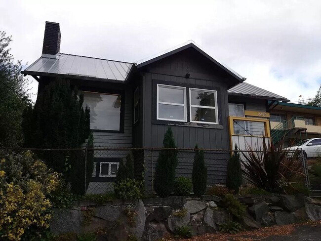 Photo - 5 bedroom home in Beacon Hill