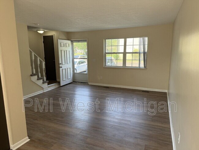 Foto del edificio - 4256 Bond St