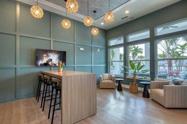 Foto del edificio - The Howell Port St Lucie Apartments