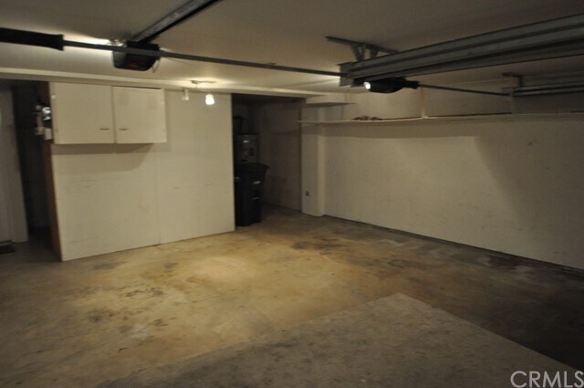 Building Photo - 14 Robon Ct