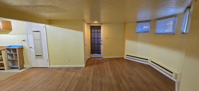 Sala de estar - 1057 S 900 E