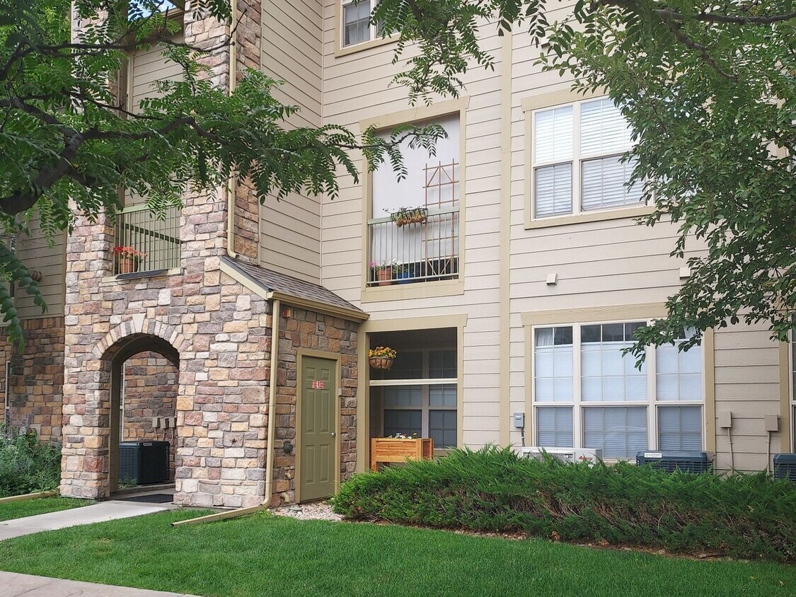 Foto principal - Charming 1BR Condo in Fort Collins